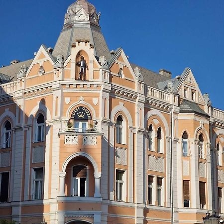 Queen Palace Novi Sad Dış mekan fotoğraf